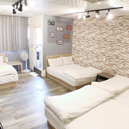 Fengjia Gift Box Homestay Tajcshung Kültér fotó