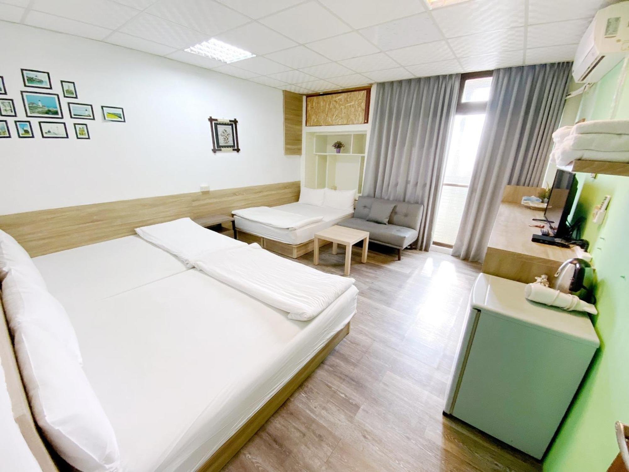 Fengjia Gift Box Homestay Tajcshung Kültér fotó