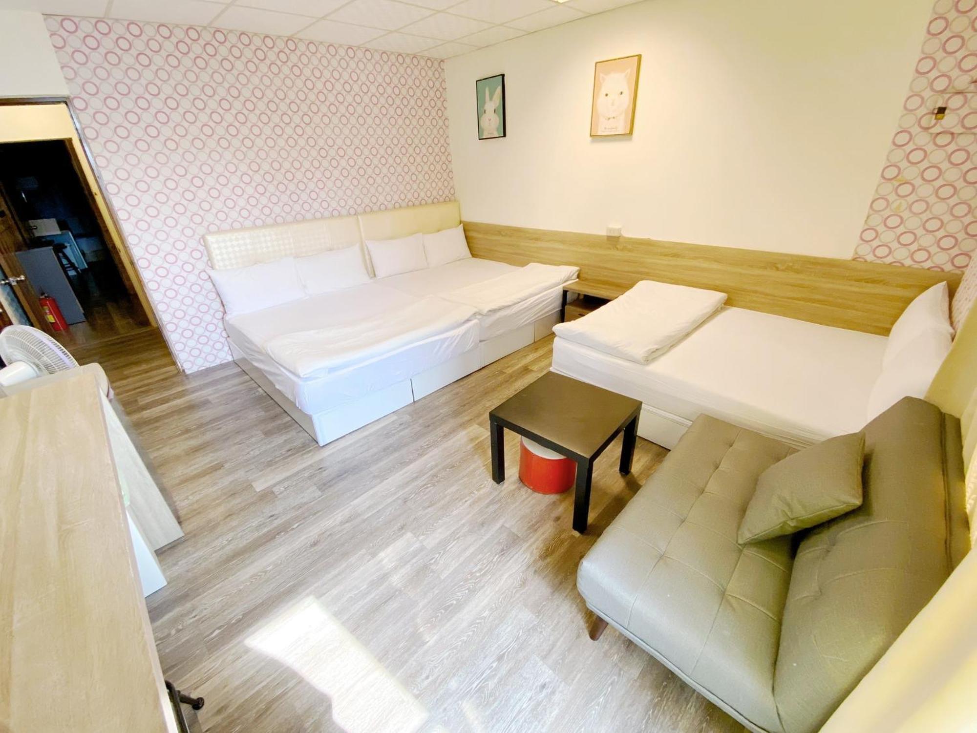 Fengjia Gift Box Homestay Tajcshung Kültér fotó